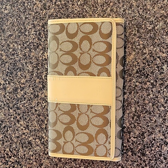 COACH Checkbook Card Holder with Back Pocket - Picture 1 of 11